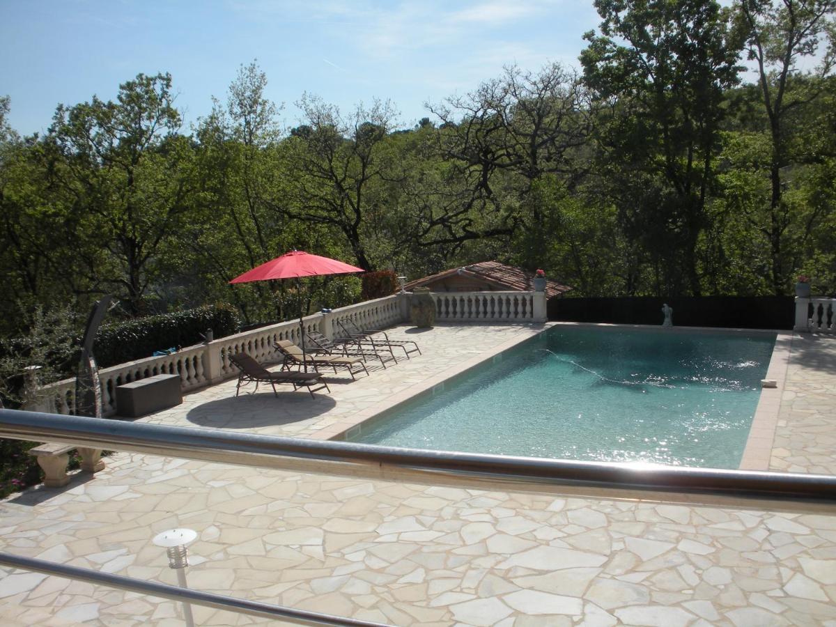 Villa Jalna Chambre, Suites Et Appartement Roquefort-les-Pins Exteriör bild