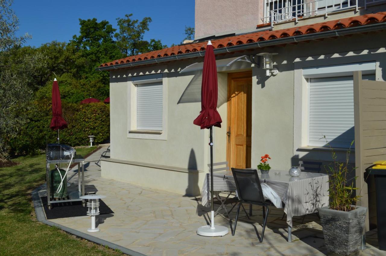 Villa Jalna Chambre, Suites Et Appartement Roquefort-les-Pins Exteriör bild