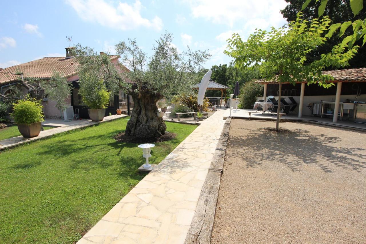 Villa Jalna Chambre, Suites Et Appartement Roquefort-les-Pins Exteriör bild